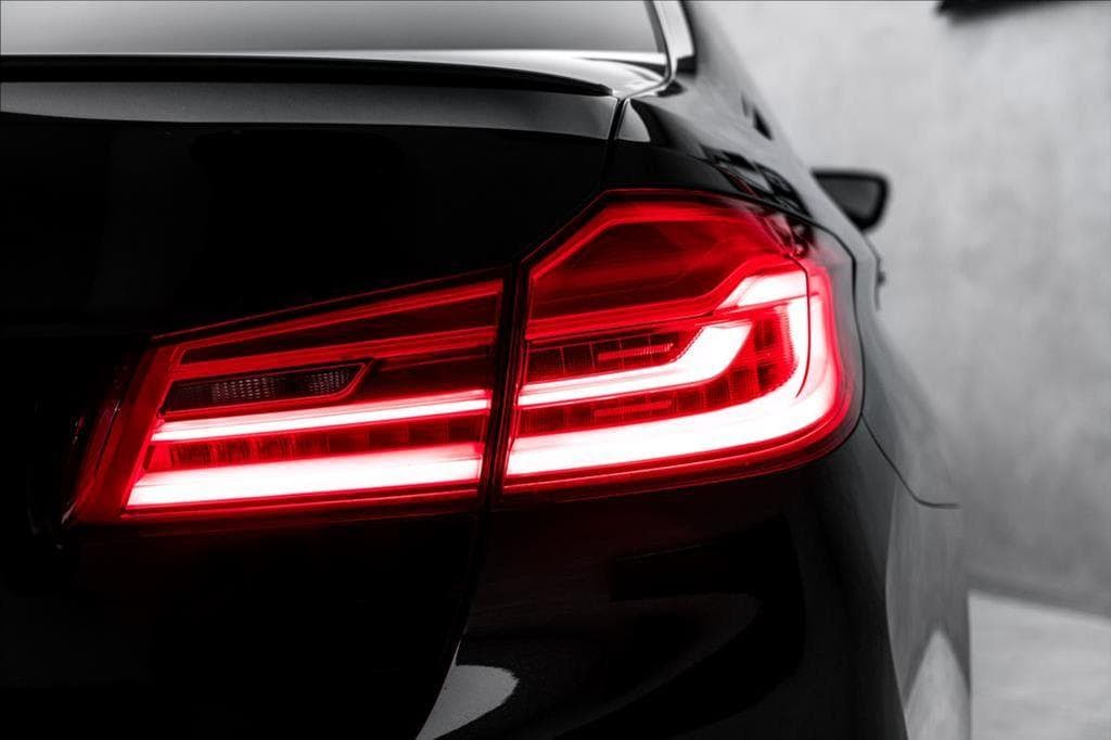 2017 BMW 5-Series - 17