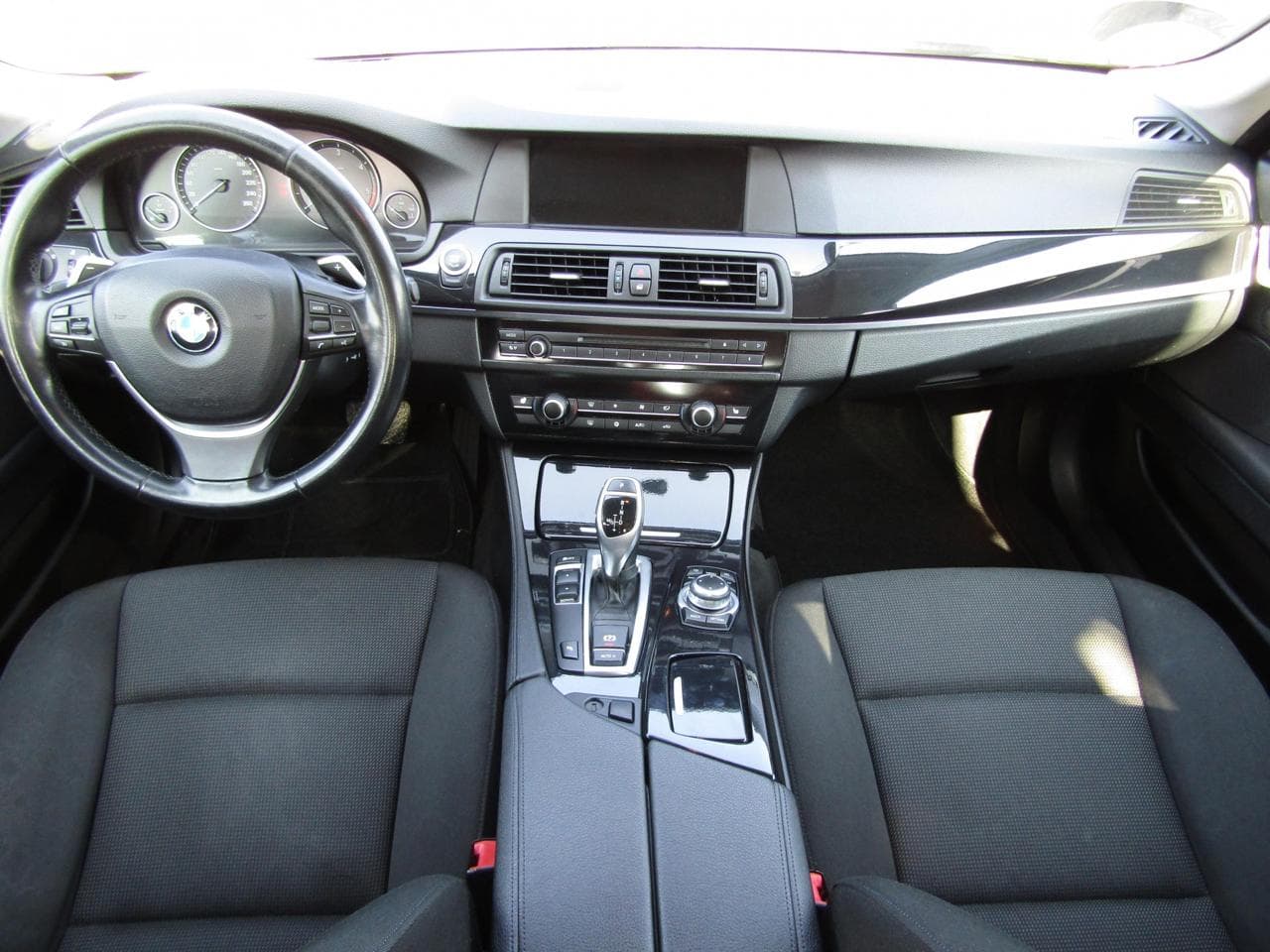 2010 BMW 5-Series - 15