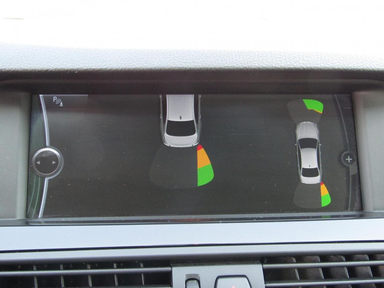 2010 BMW 5-Series - 37