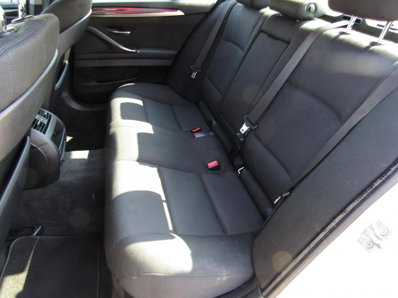 2010 BMW 5-Series - 19