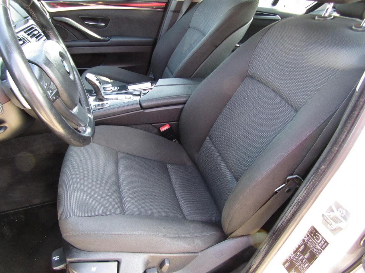 2010 BMW 5-Series - 17