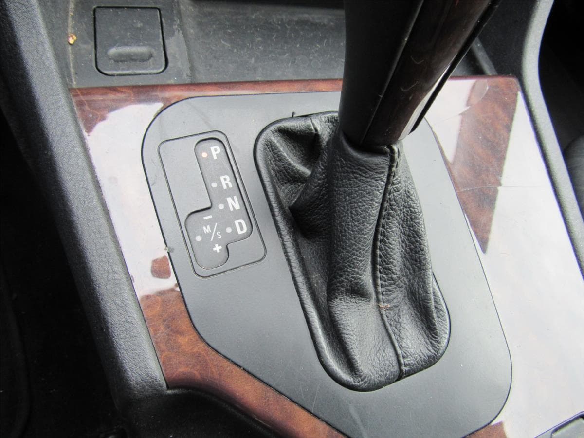 2003 BMW 5-Series - 31