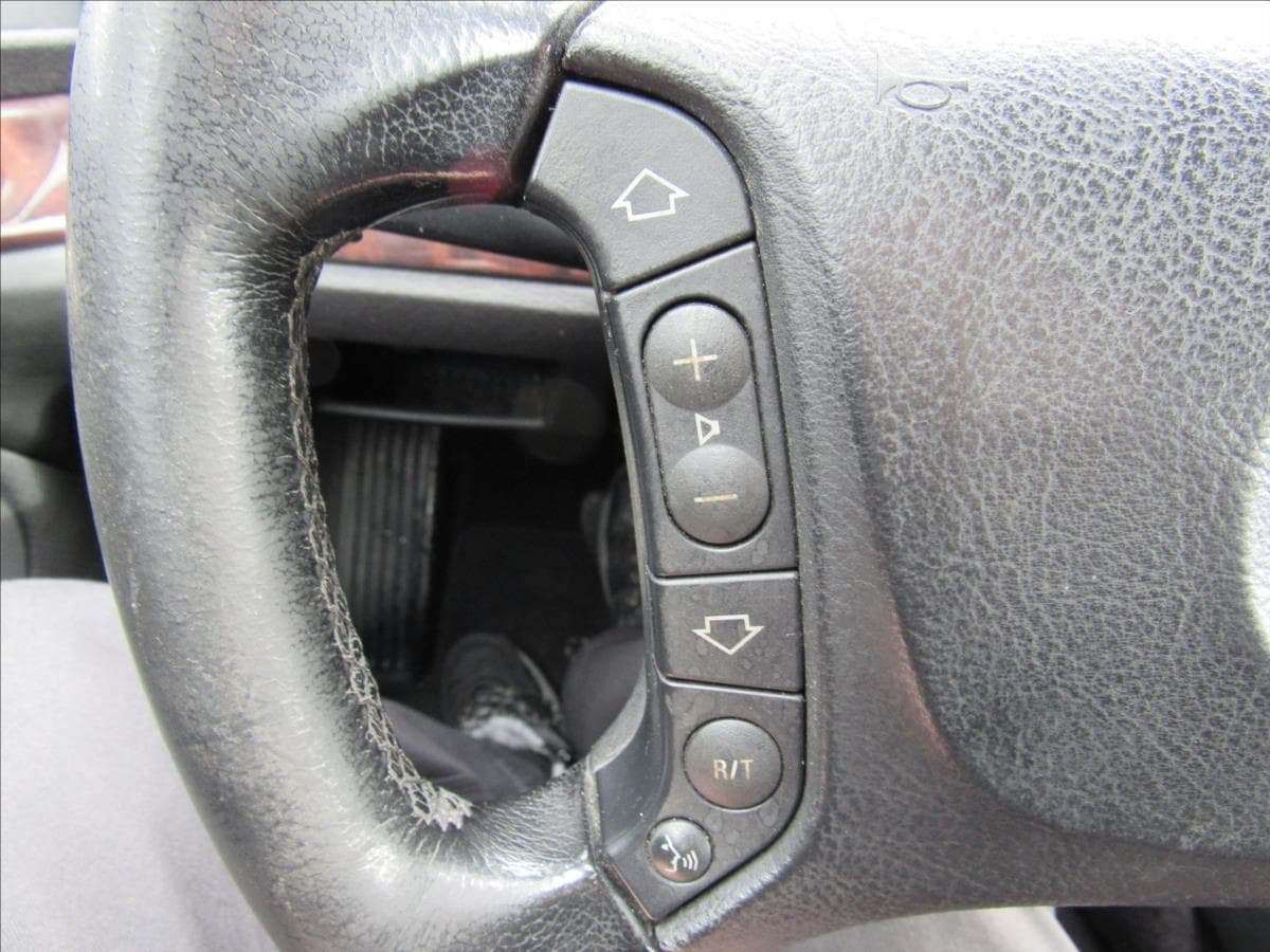 2003 BMW 5-Series - 35