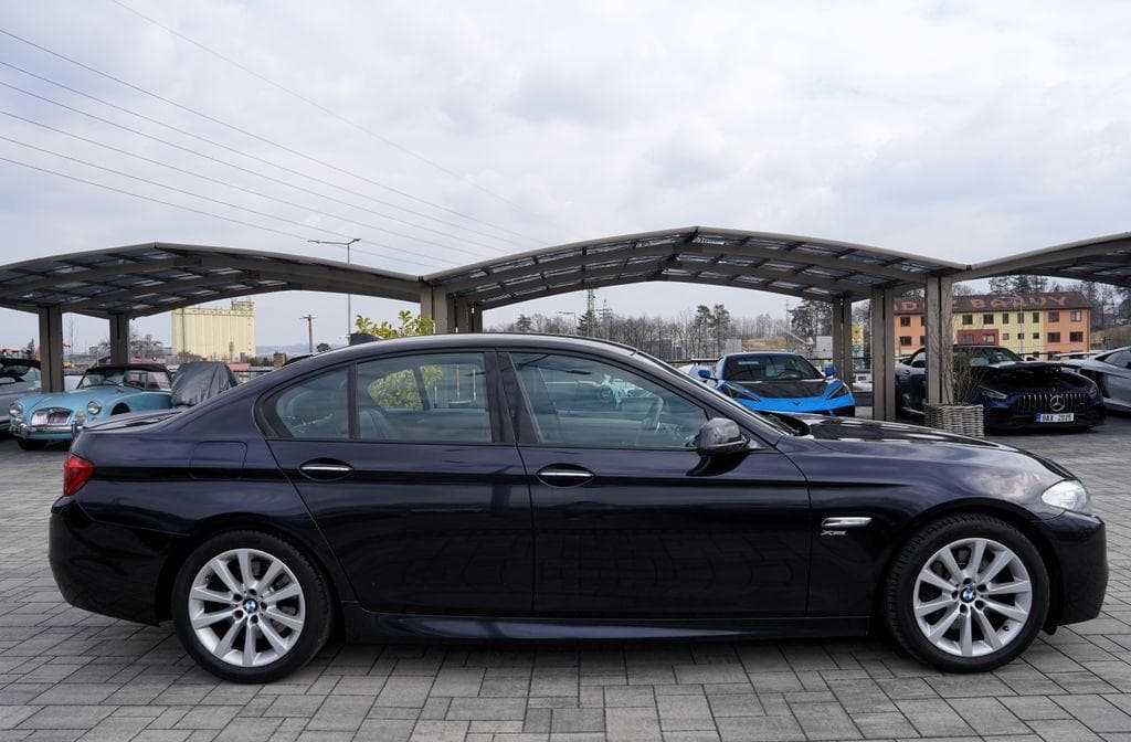 2011 BMW 5-SERIES - 7