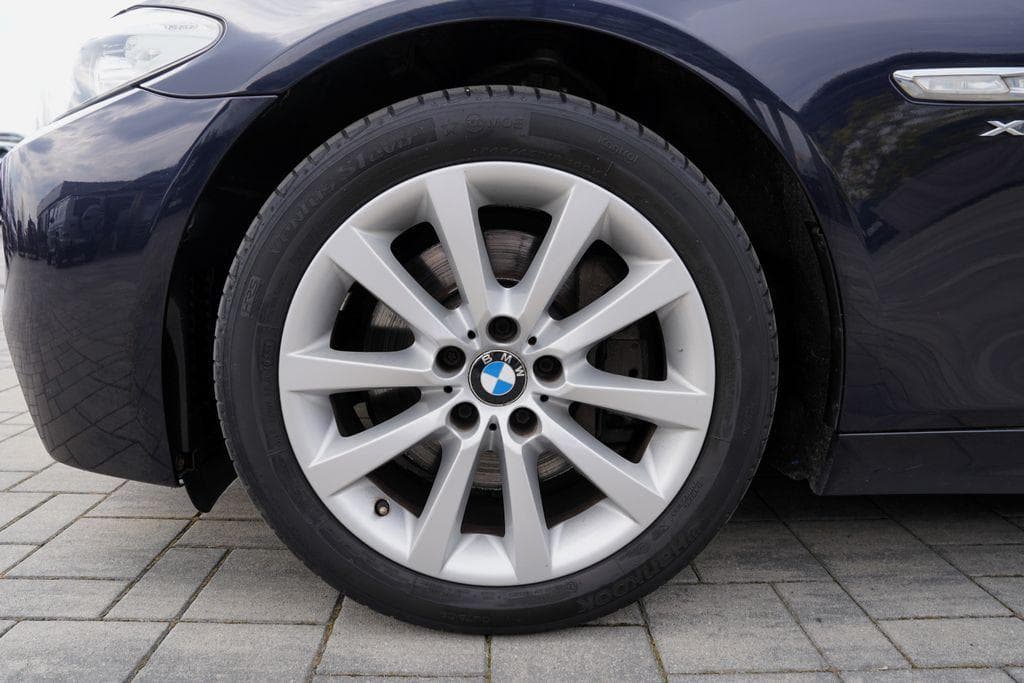 2011 BMW 5-SERIES - 14