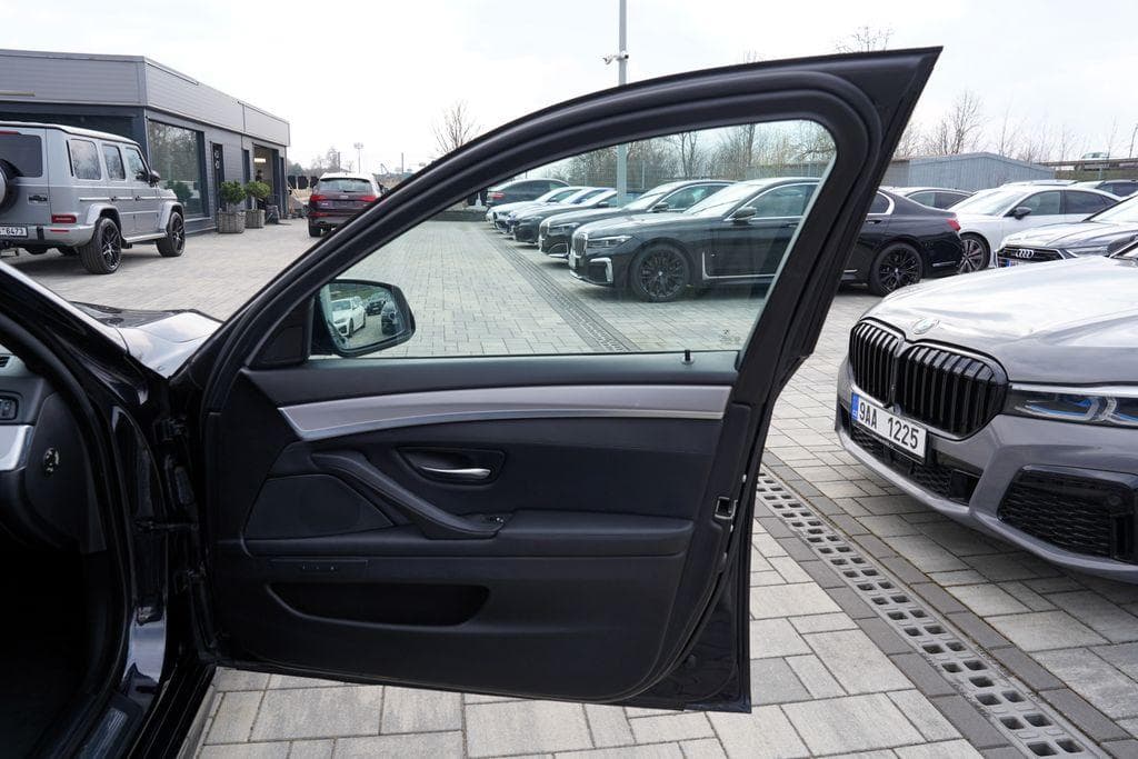 2011 BMW 5-SERIES - 20