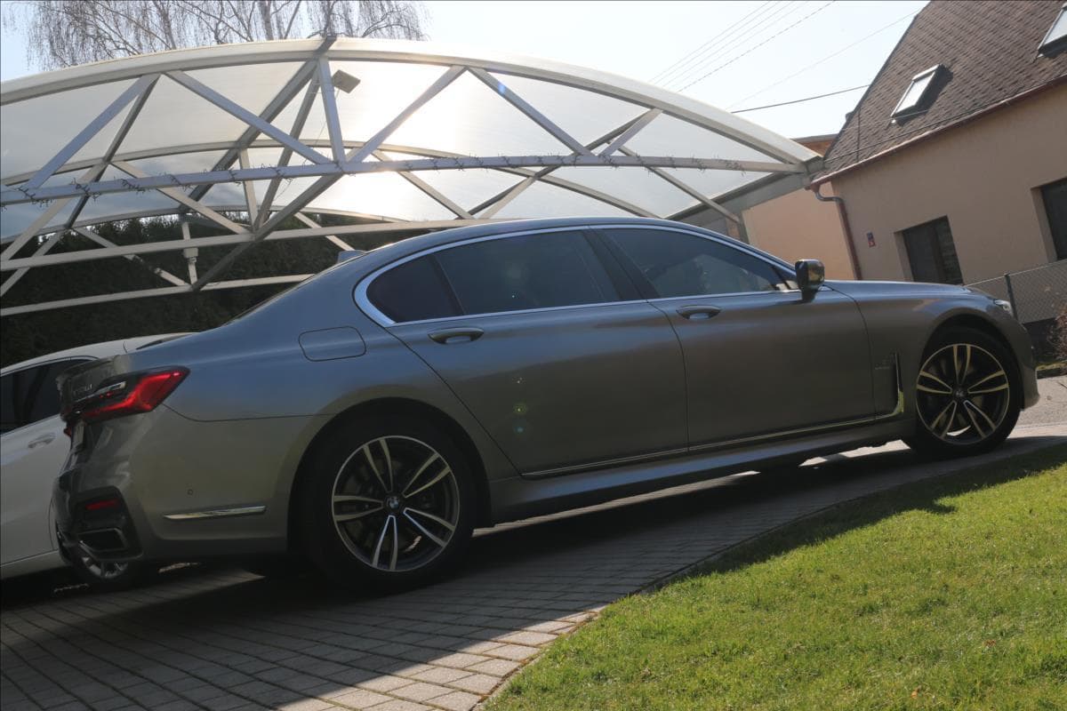 2019 BMW 7-Series - 16