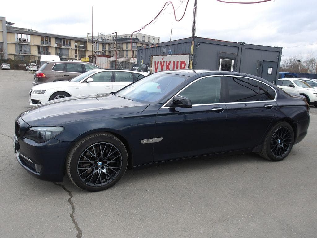 2010 BMW 7-SERIES - 12