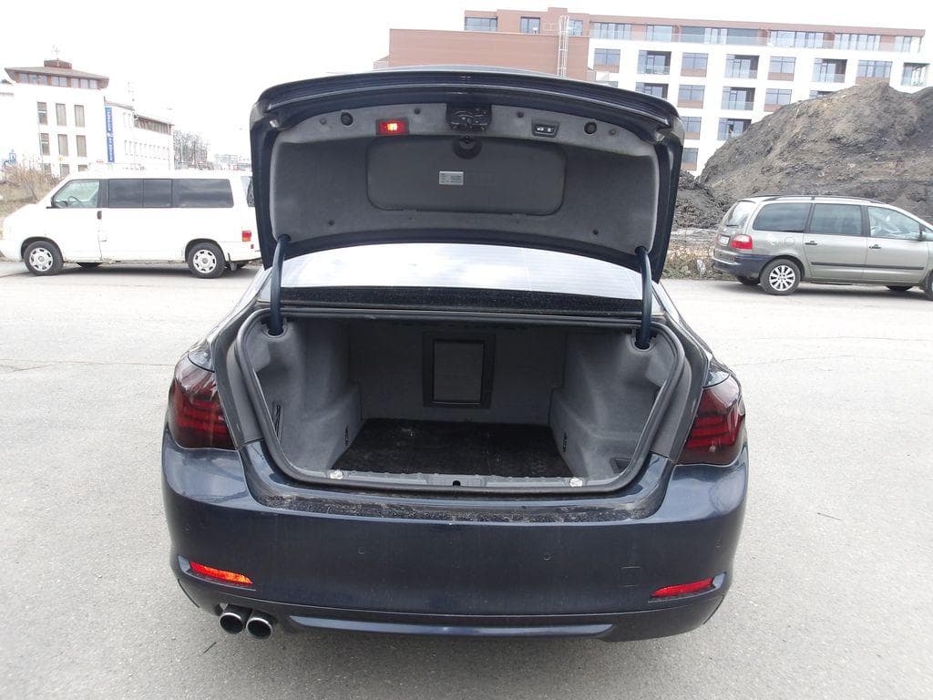 2010 BMW 7-SERIES - 15