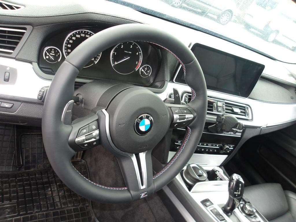2010 BMW 7-SERIES - 18
