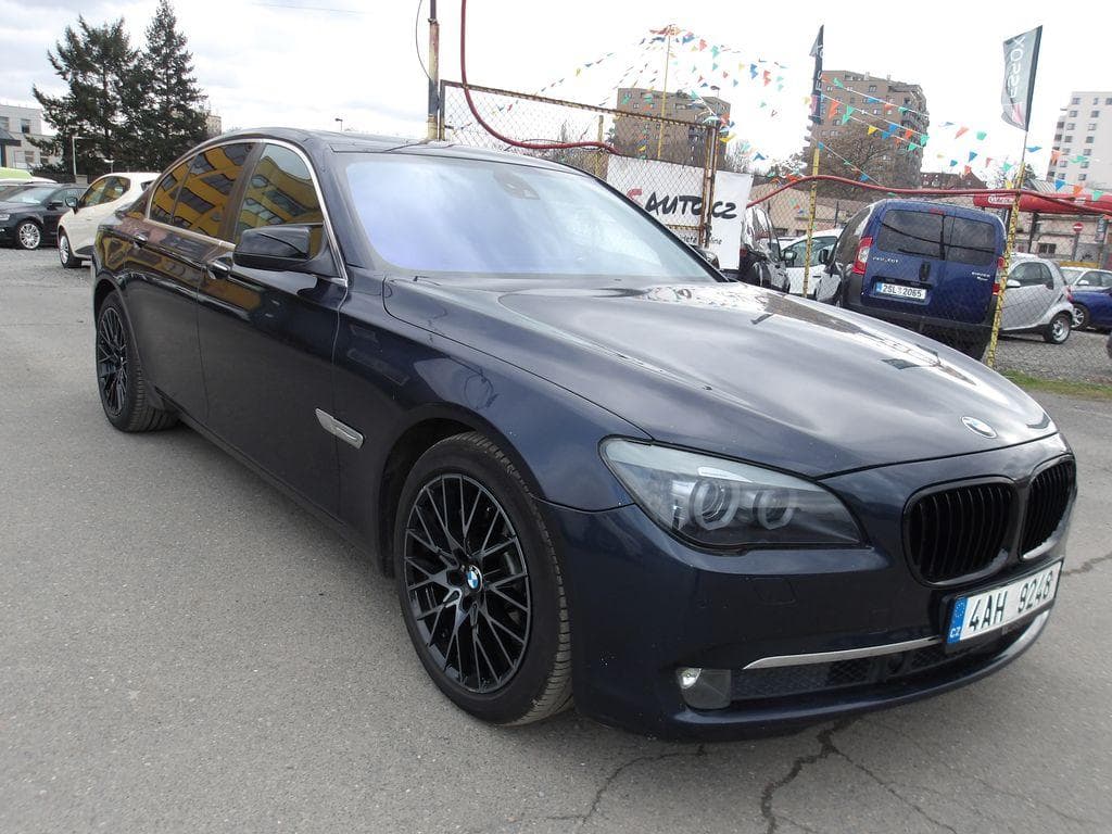 2010 BMW 7-SERIES
