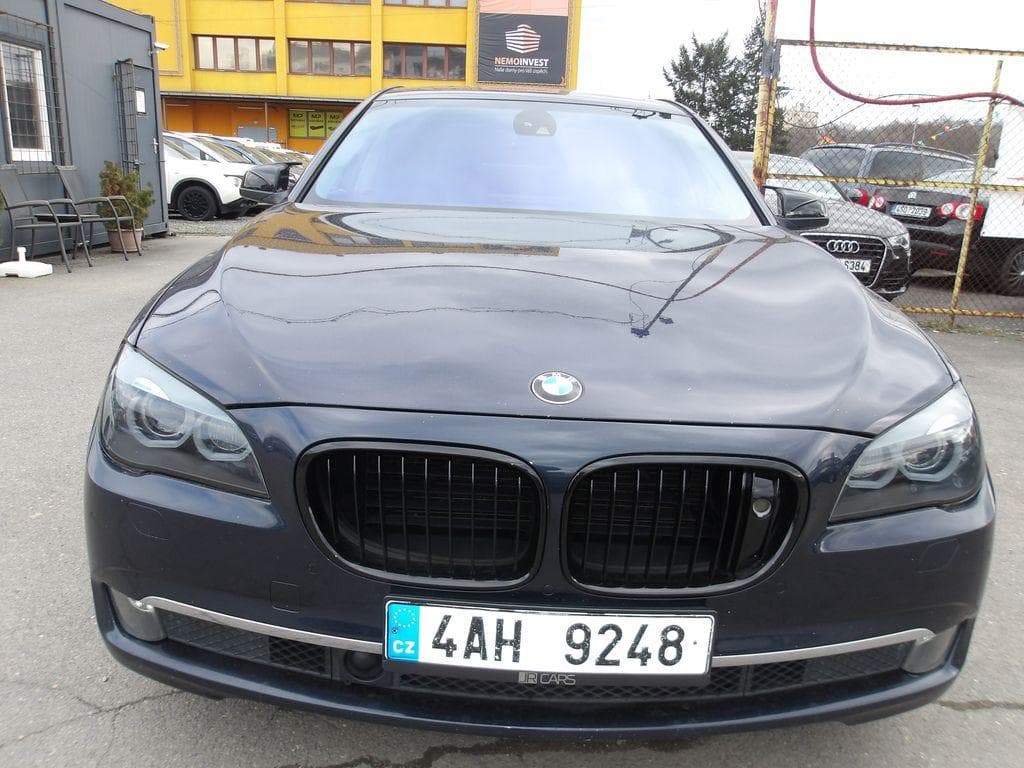 2010 BMW 7-SERIES - 4