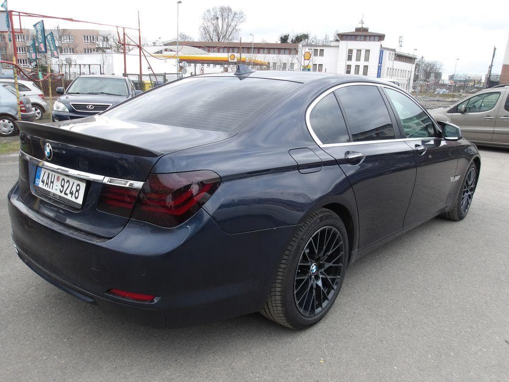 2010 BMW 7-SERIES - 6