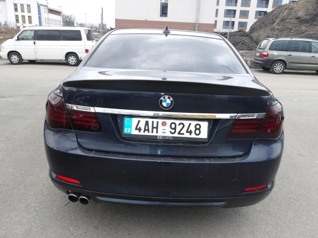 2010 BMW 7-SERIES - 7