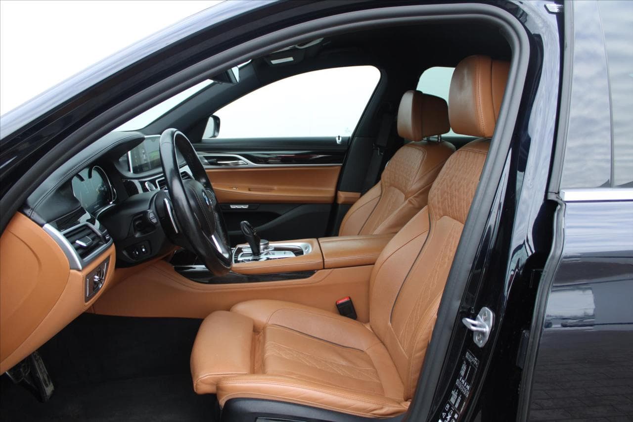 2018 BMW 7-SERIES - 10