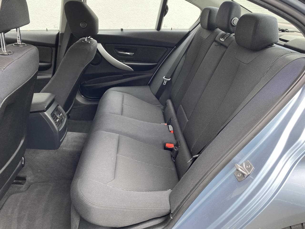 2012 BMW 3-SERIES - 10