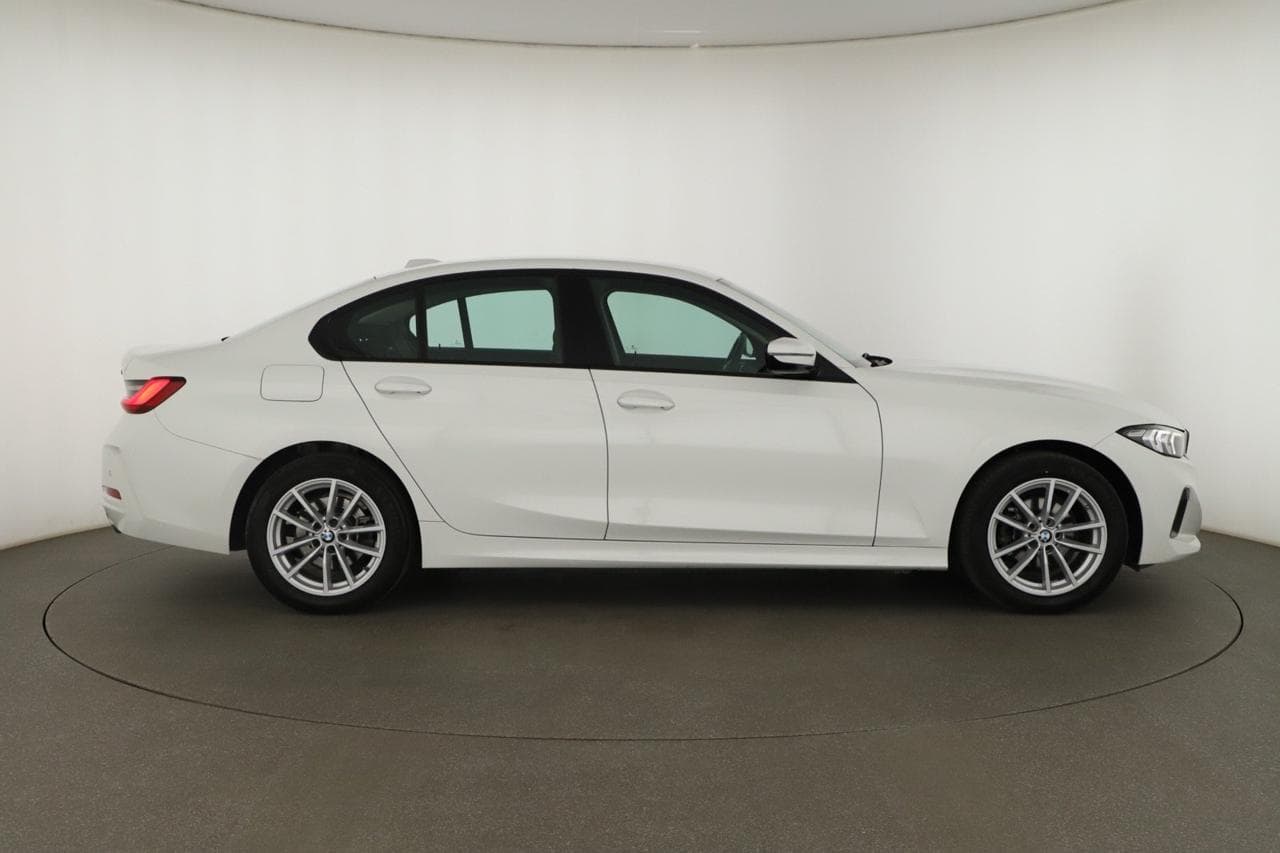 2024 BMW 3-SERIES - 8