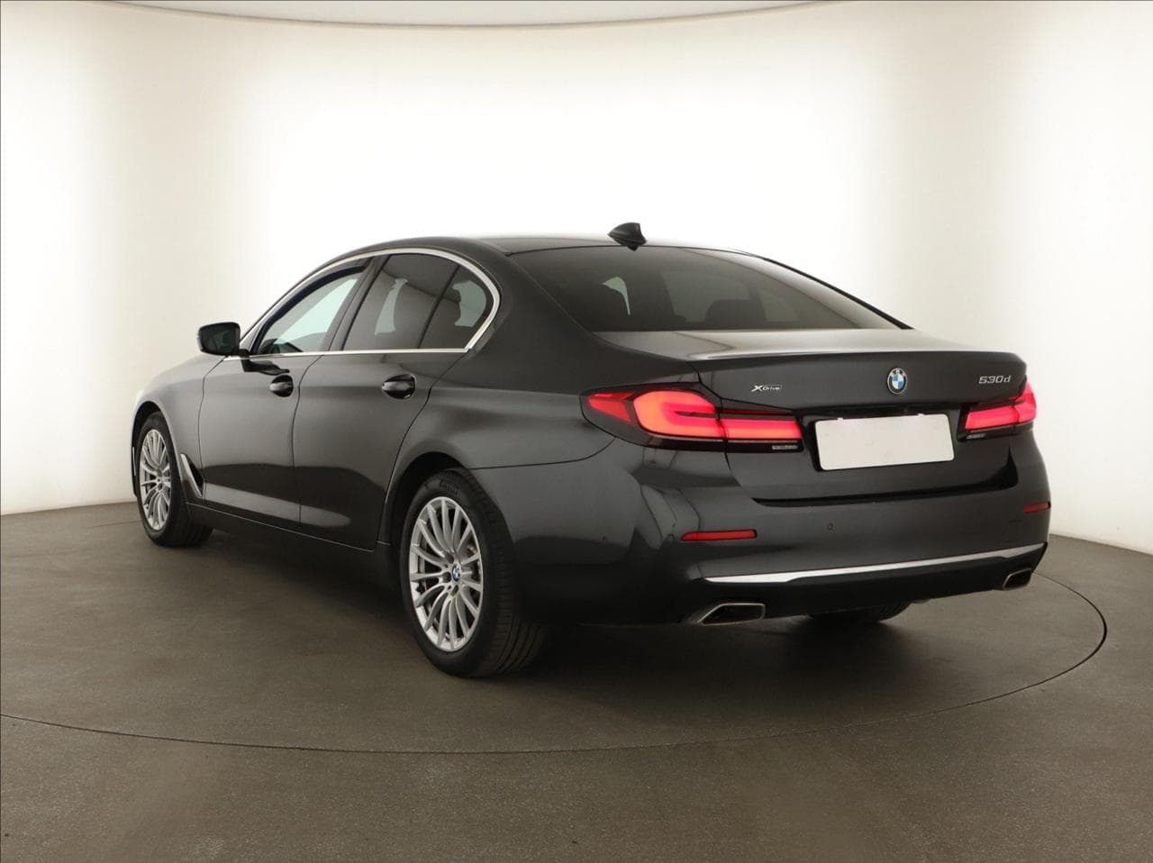 2023 BMW 5-SERIES - 5