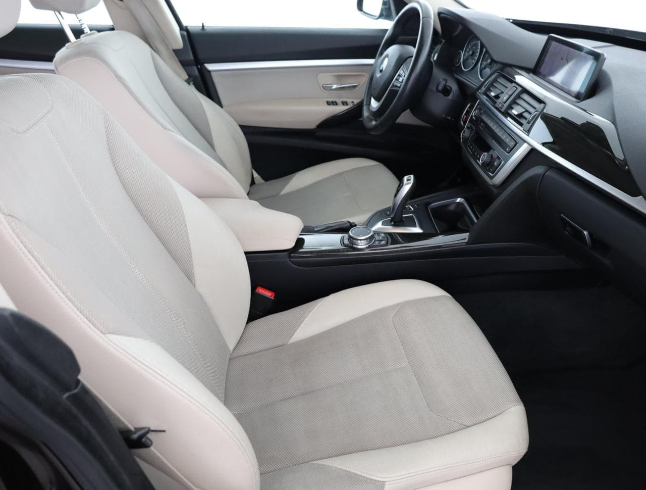 2015 BMW 3-SERIES - 10