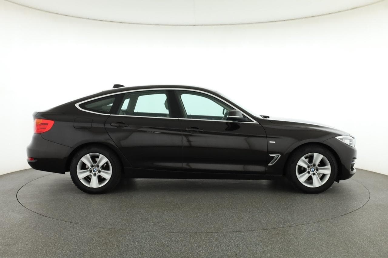 2015 BMW 3-SERIES - 8