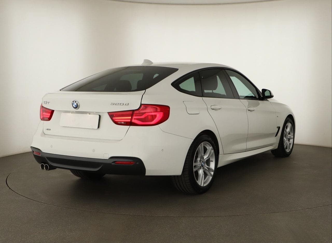 2016 BMW 3-SERIES - 10