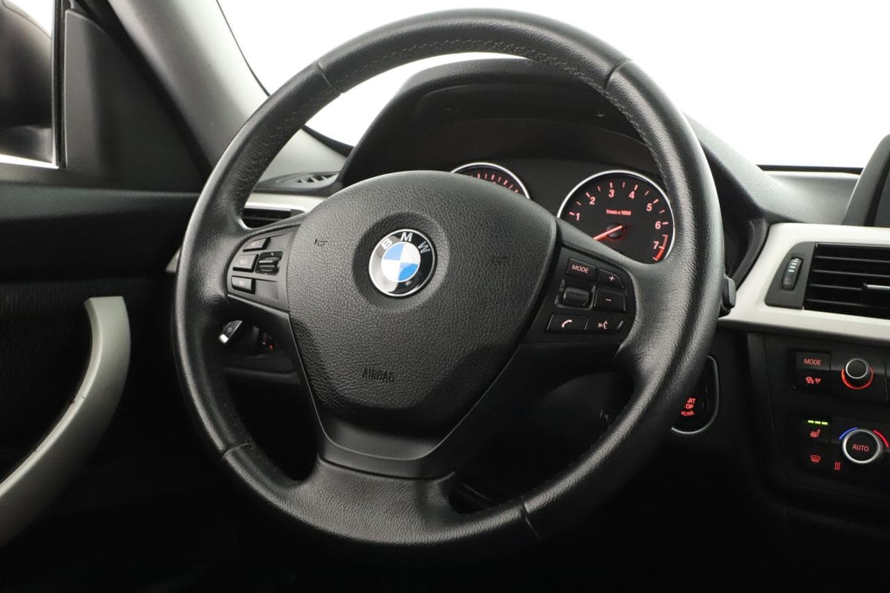 2013 BMW 3-SERIES - 25