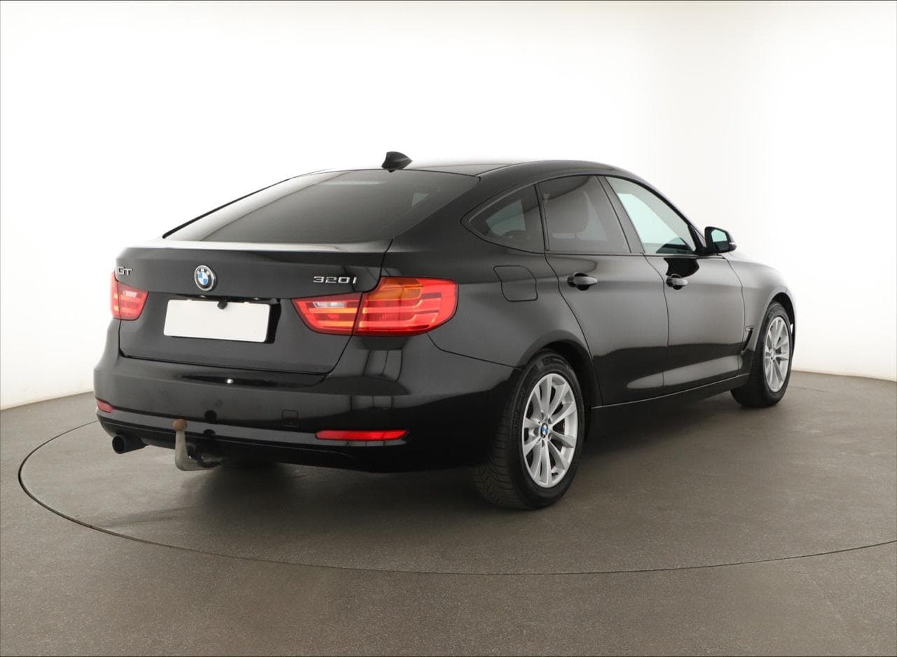 2013 BMW 3-SERIES - 8