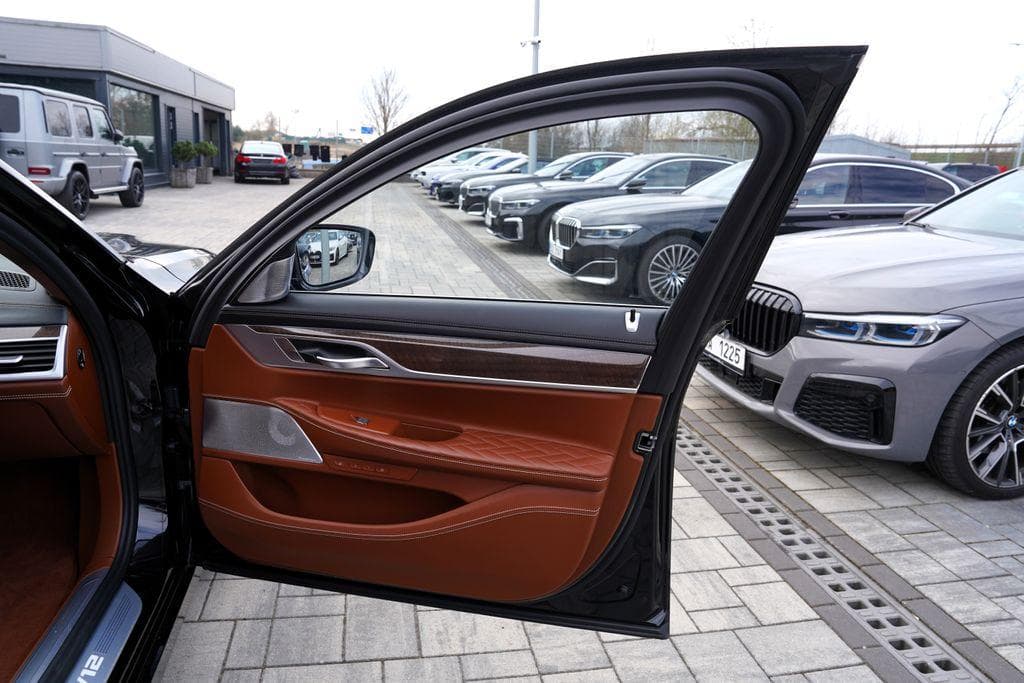2020 BMW 7-SERIES - 19