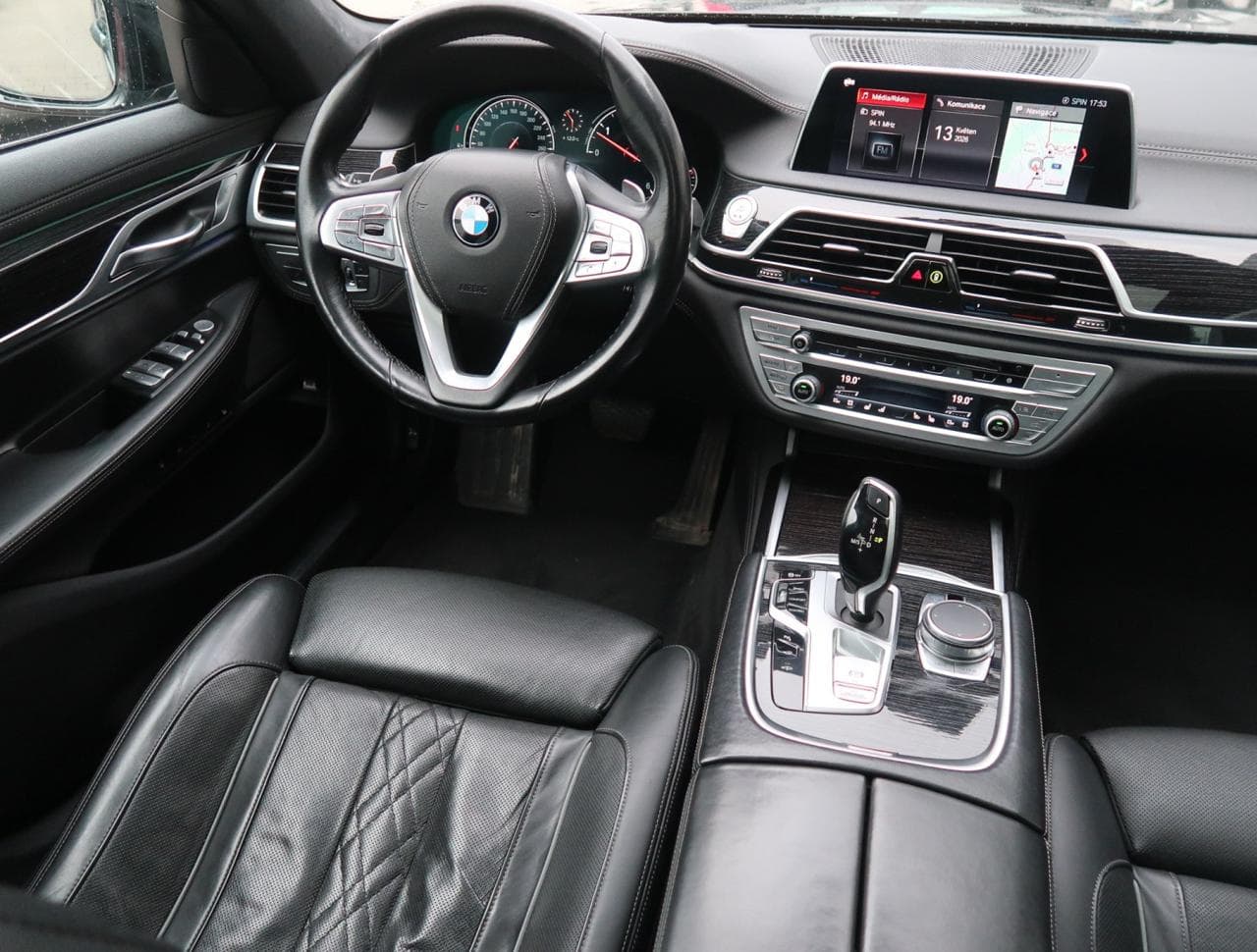 2019 BMW 7-SERIES - 9
