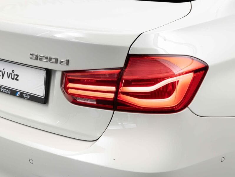 2017 BMW 3-SERIES - 10