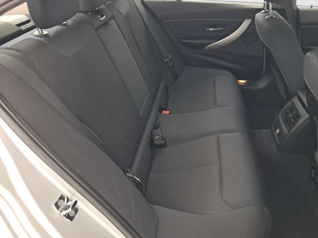 2012 BMW 3-SERIES - 19