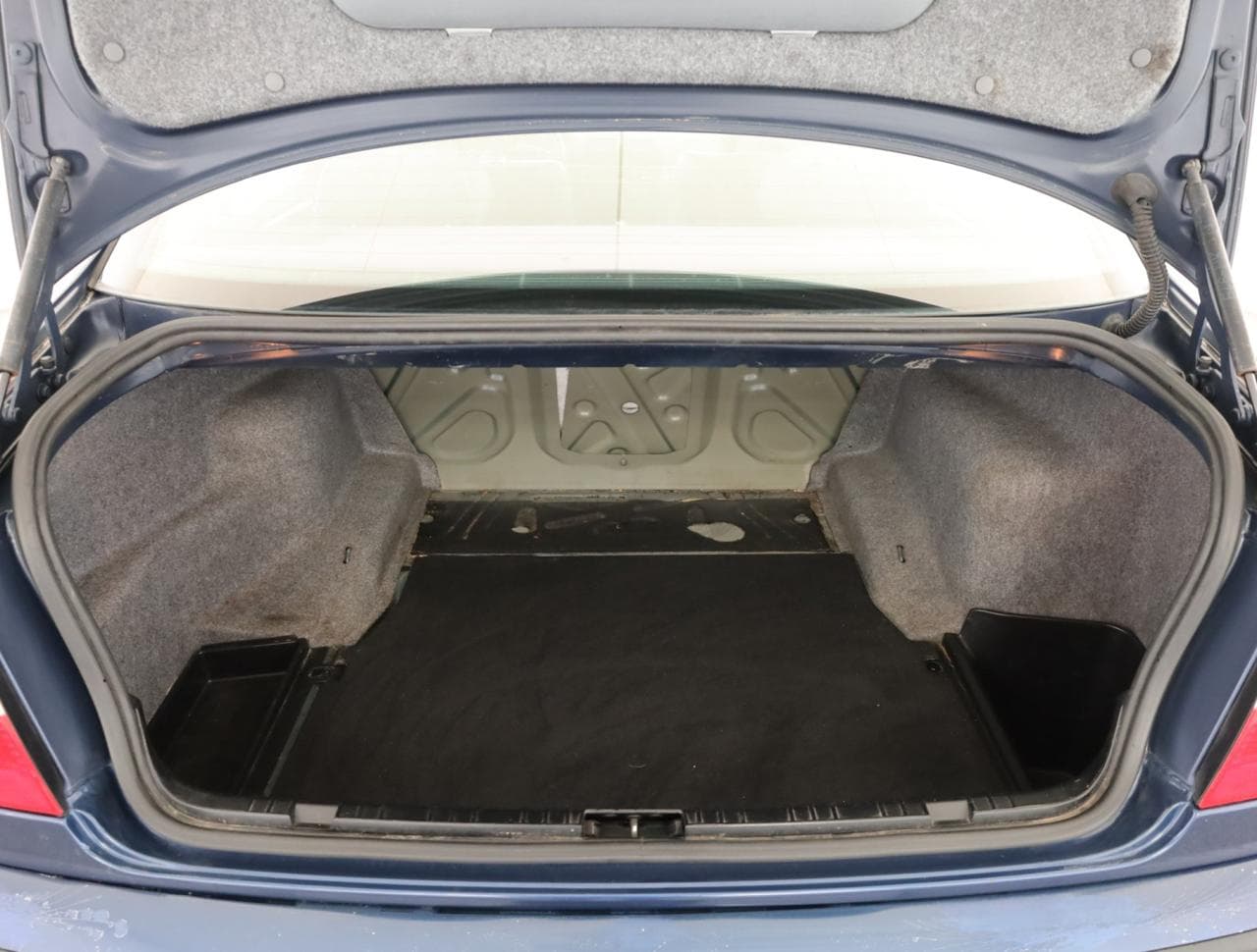 2004 BMW 3-SERIES - 38