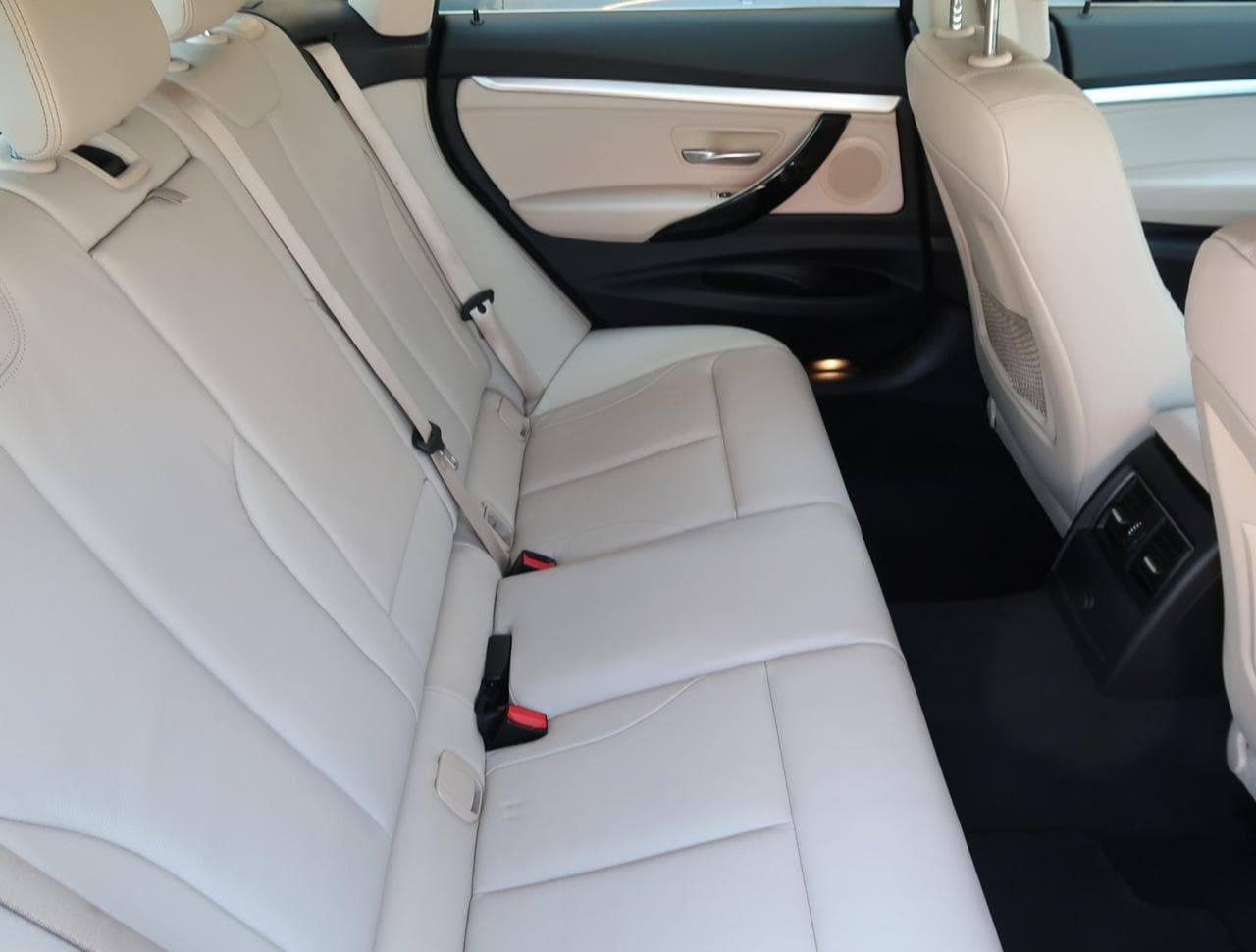 2019 BMW 3-SERIES - 23
