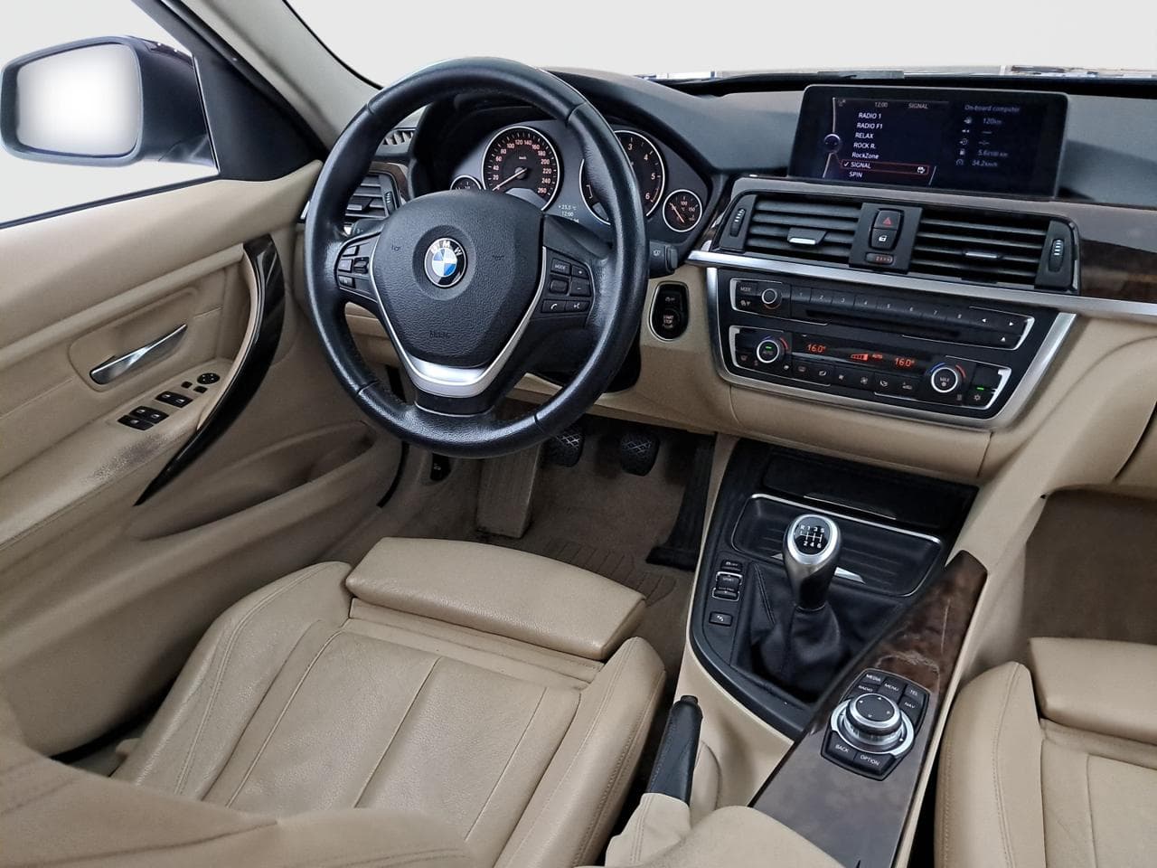 2012 BMW 3-SERIES - 9