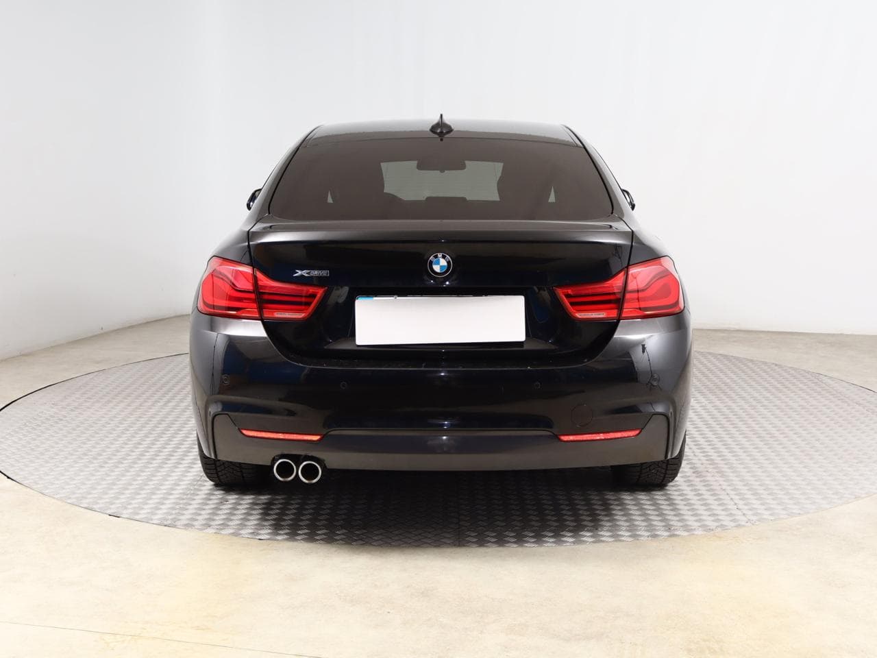 2017 BMW 4-SERIES - 10