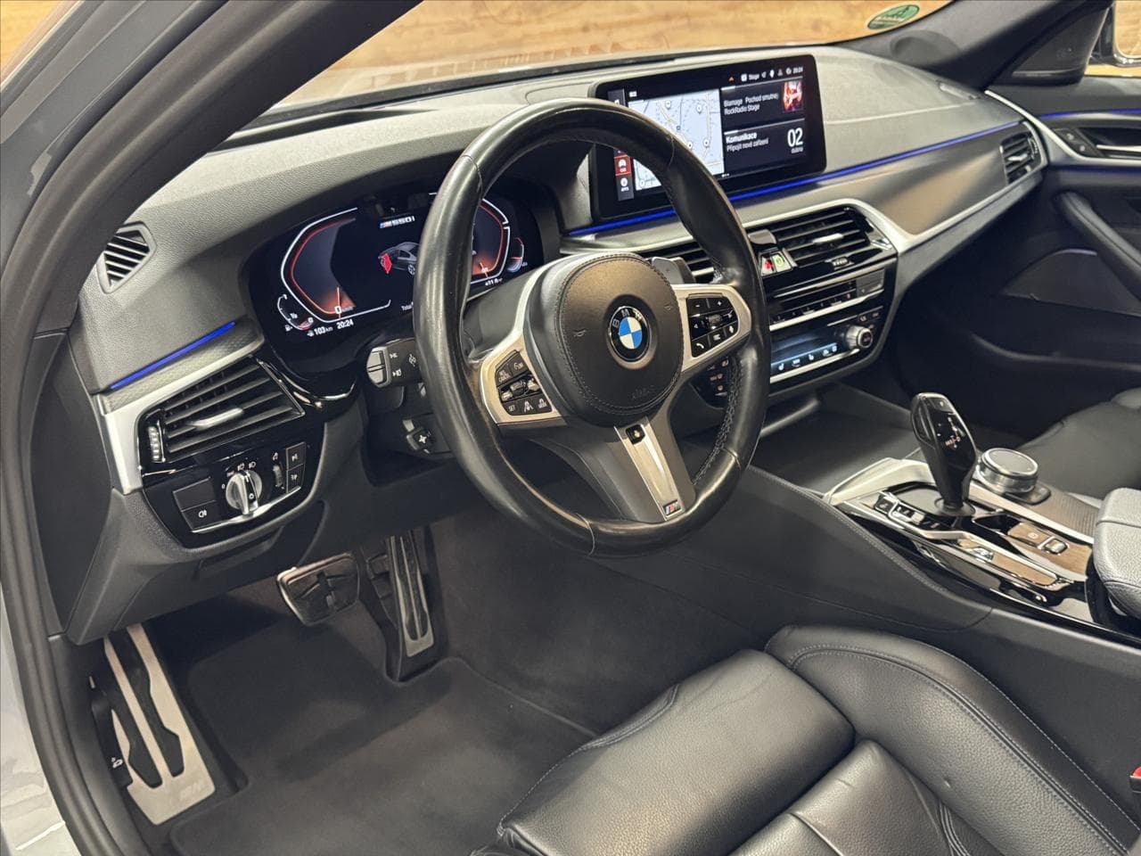 BMW 5-SERIES - 8