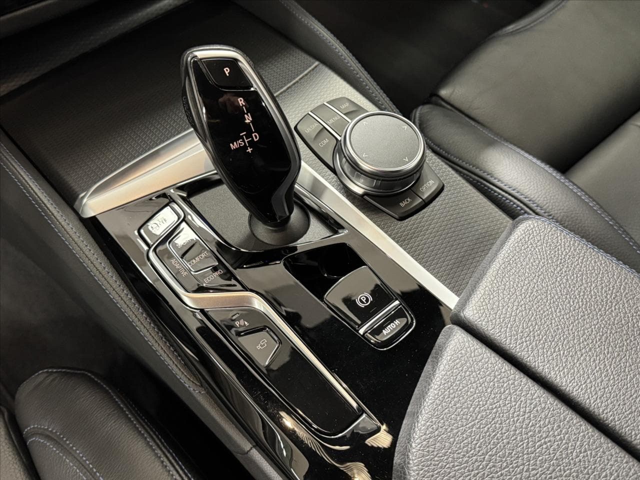 BMW 5-SERIES - 13