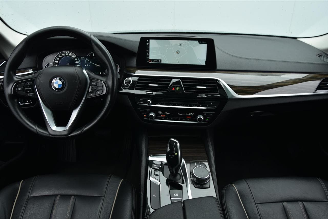 2018 BMW 5-SERIES - 13