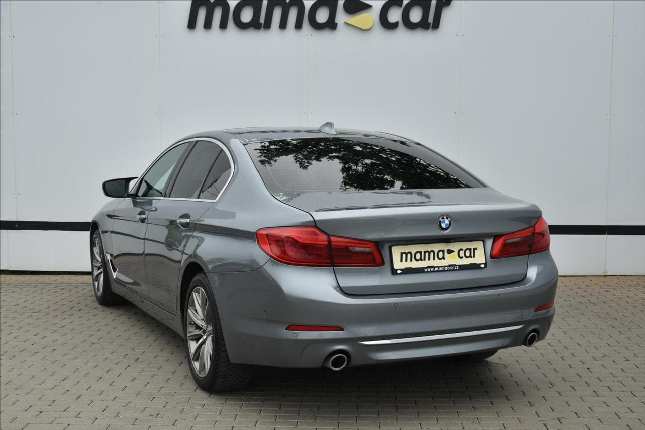 2018 BMW 5-SERIES - 5