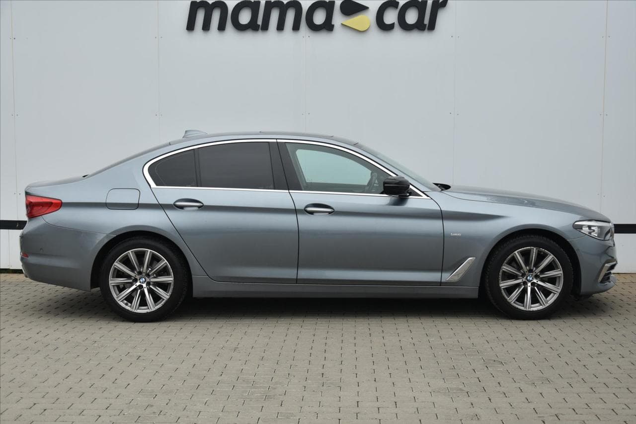 2018 BMW 5-SERIES - 8