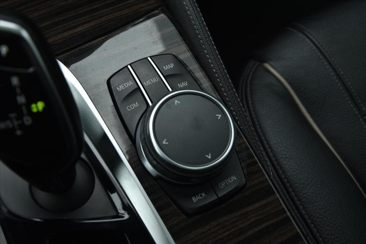 2018 BMW 5-SERIES - 20