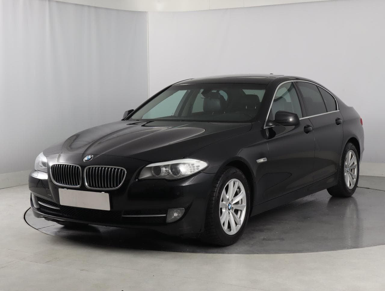 2013 BMW 5-SERIES - 5
