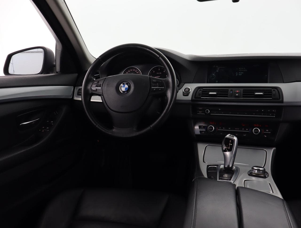 2013 BMW 5-SERIES - 22