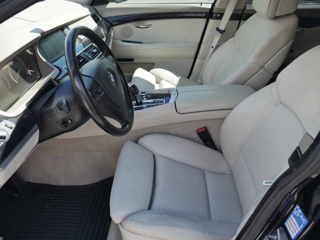 2011 BMW 5-SERIES - 24
