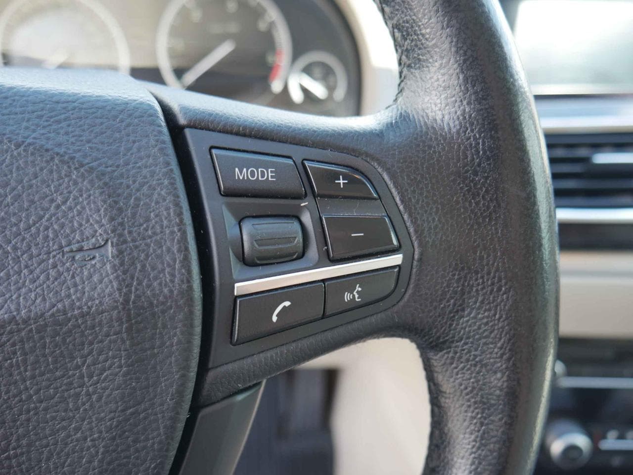 2011 BMW 5-SERIES - 50