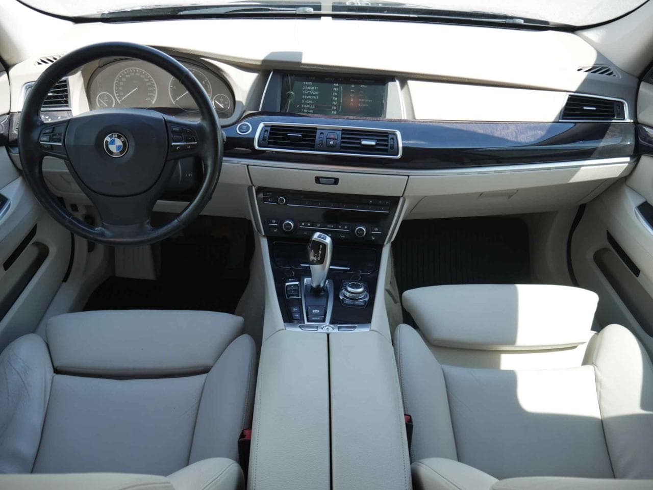 2011 BMW 5-SERIES - 21