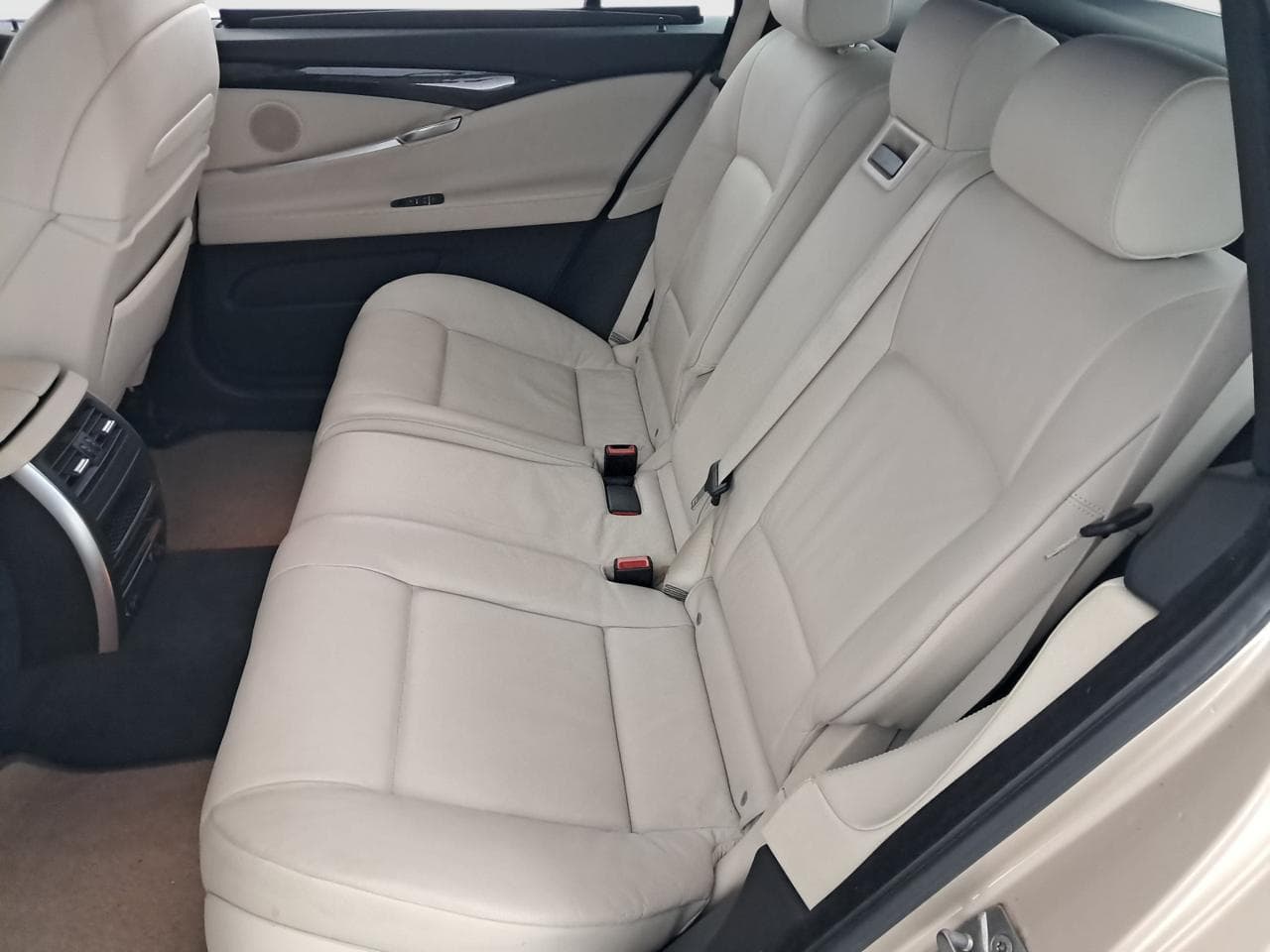 2010 BMW 5-SERIES - 20