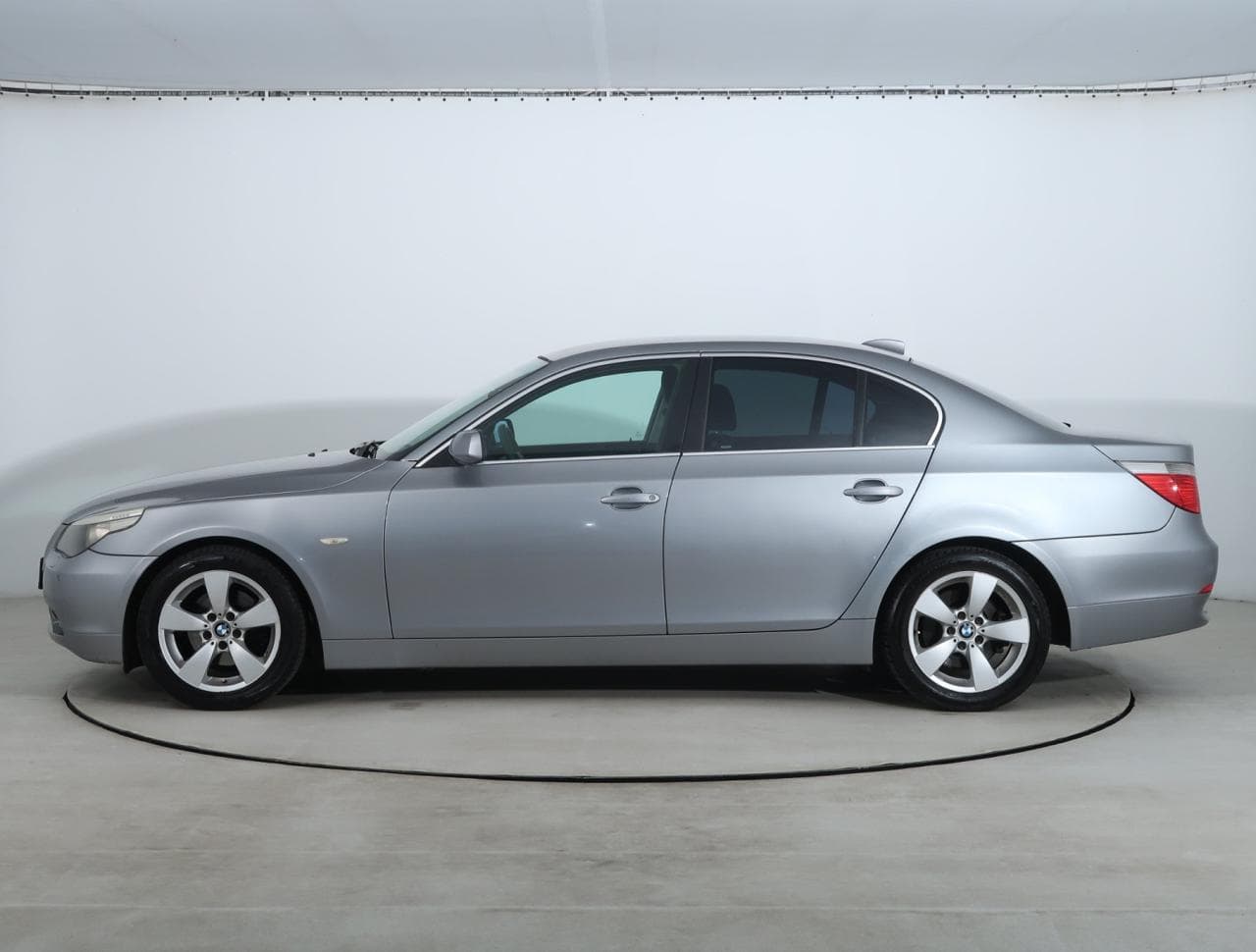 2004 BMW 5-SERIES - 7