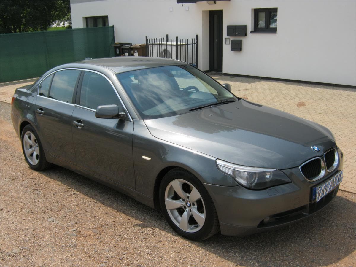 2005 BMW 5-SERIES - 12