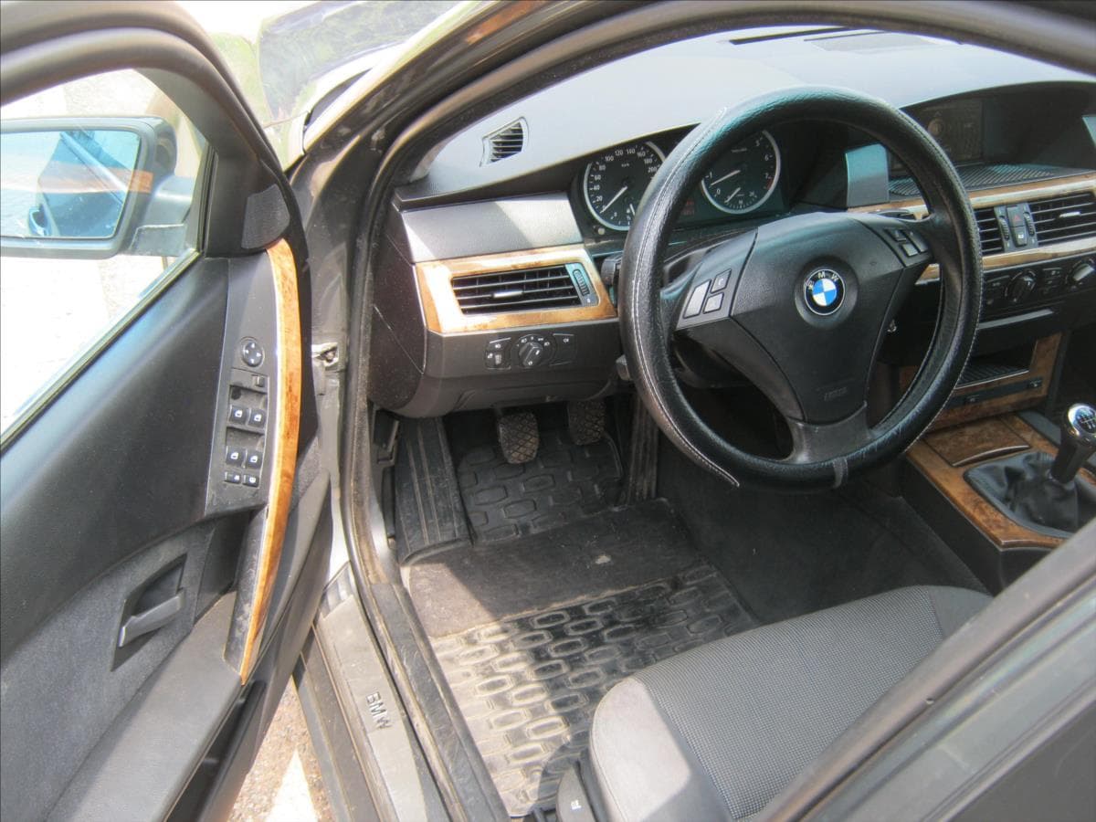 2005 BMW 5-SERIES - 13
